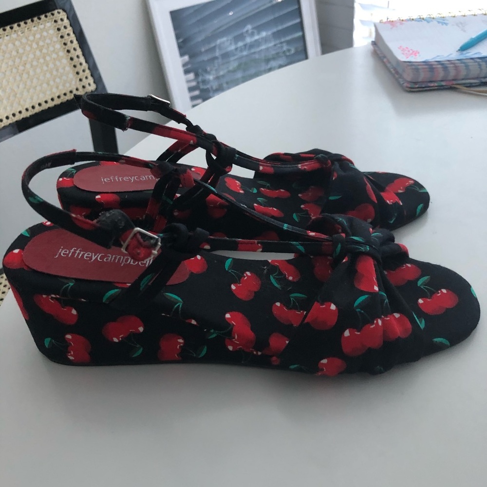 Jeffrey Campbell Cherry mini wedges